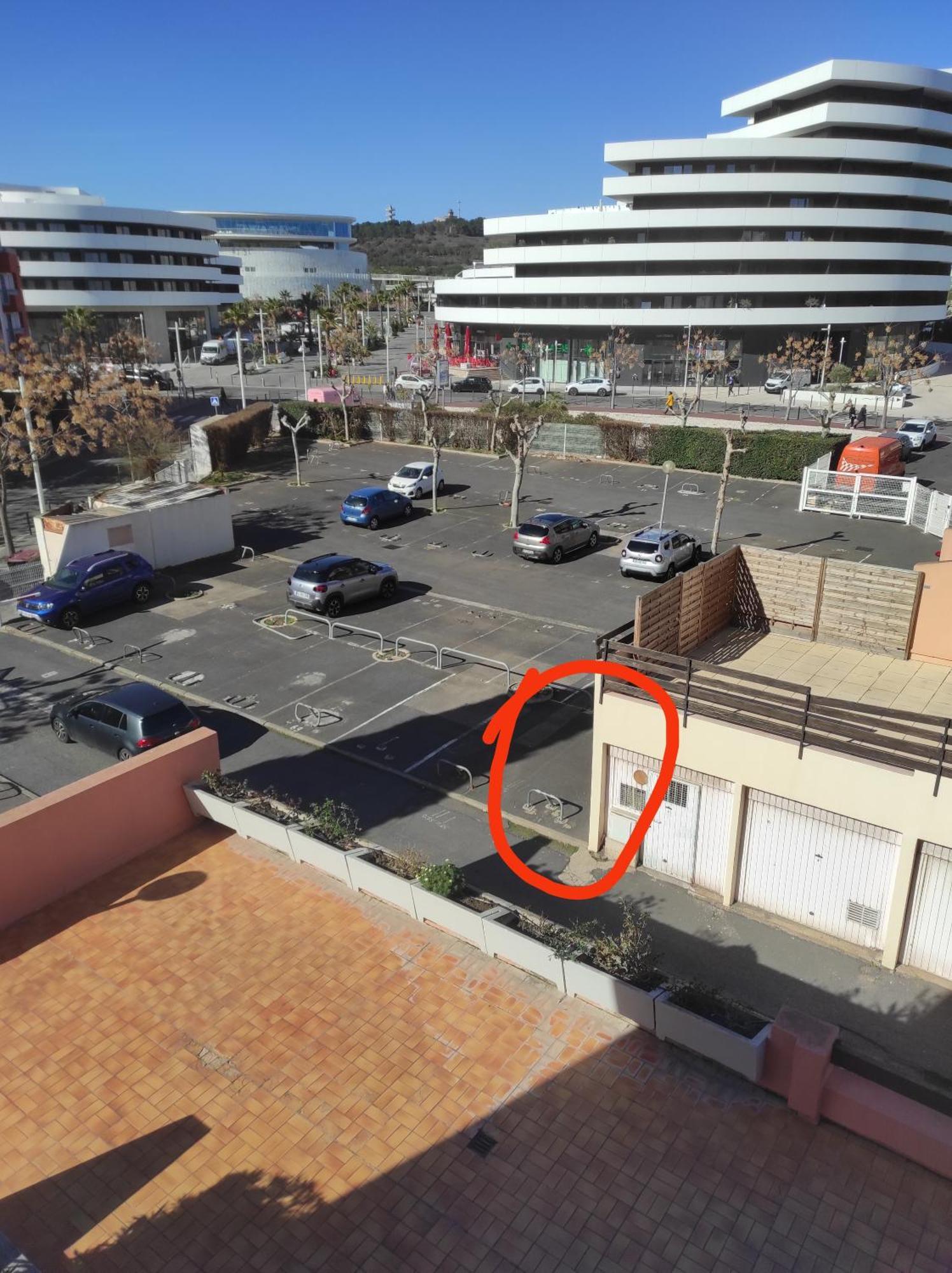 Centre Port,Studio Cosy,Vue Piscine Et Sur Le Parking Prive Ainsi Que Le Mont Saint Martin Агд Экстерьер фото